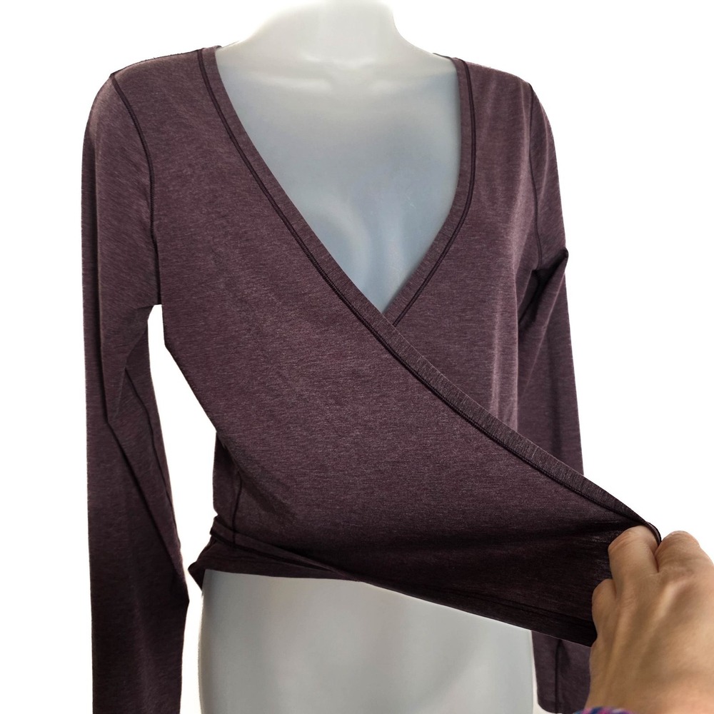 Lululemon Tied‎ To It Wrap Top M Purple Black Cherry 2 Way Yoga Cropped - Picture 3 of 5